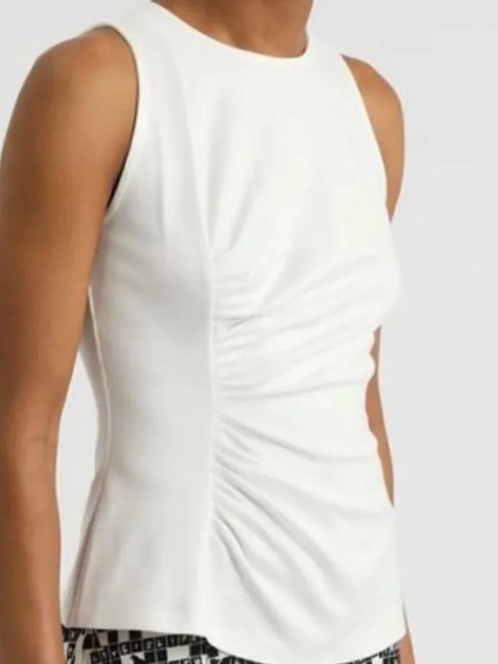 Diane Von Furstenberg White Stretch Top, Size Small